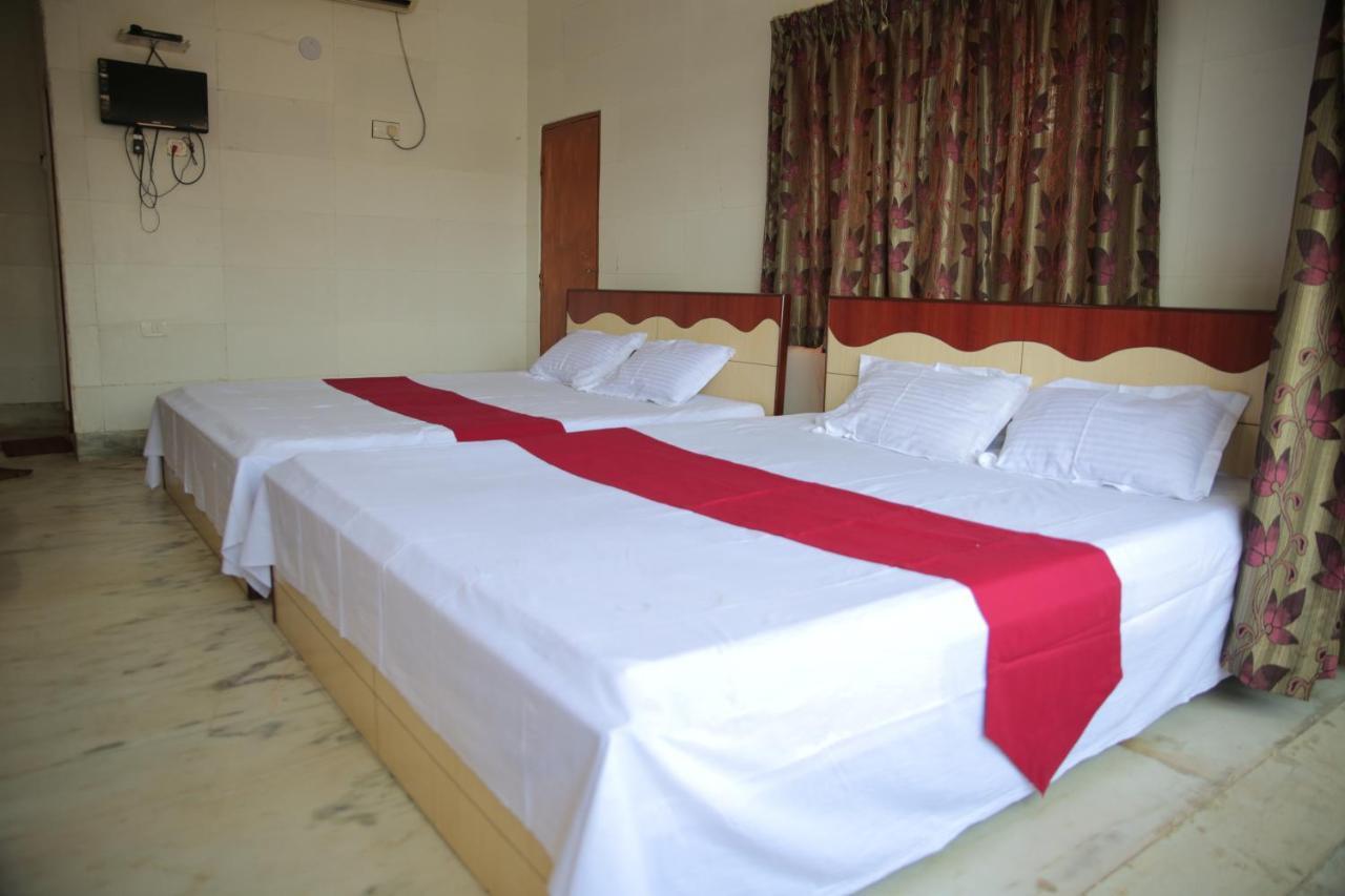 Provanil Guest House Puri Exterior foto